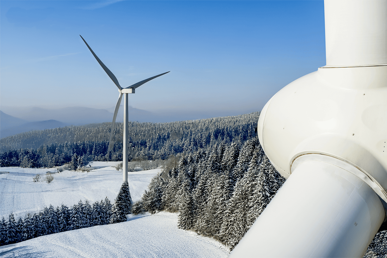 Parc éolien sous la neige